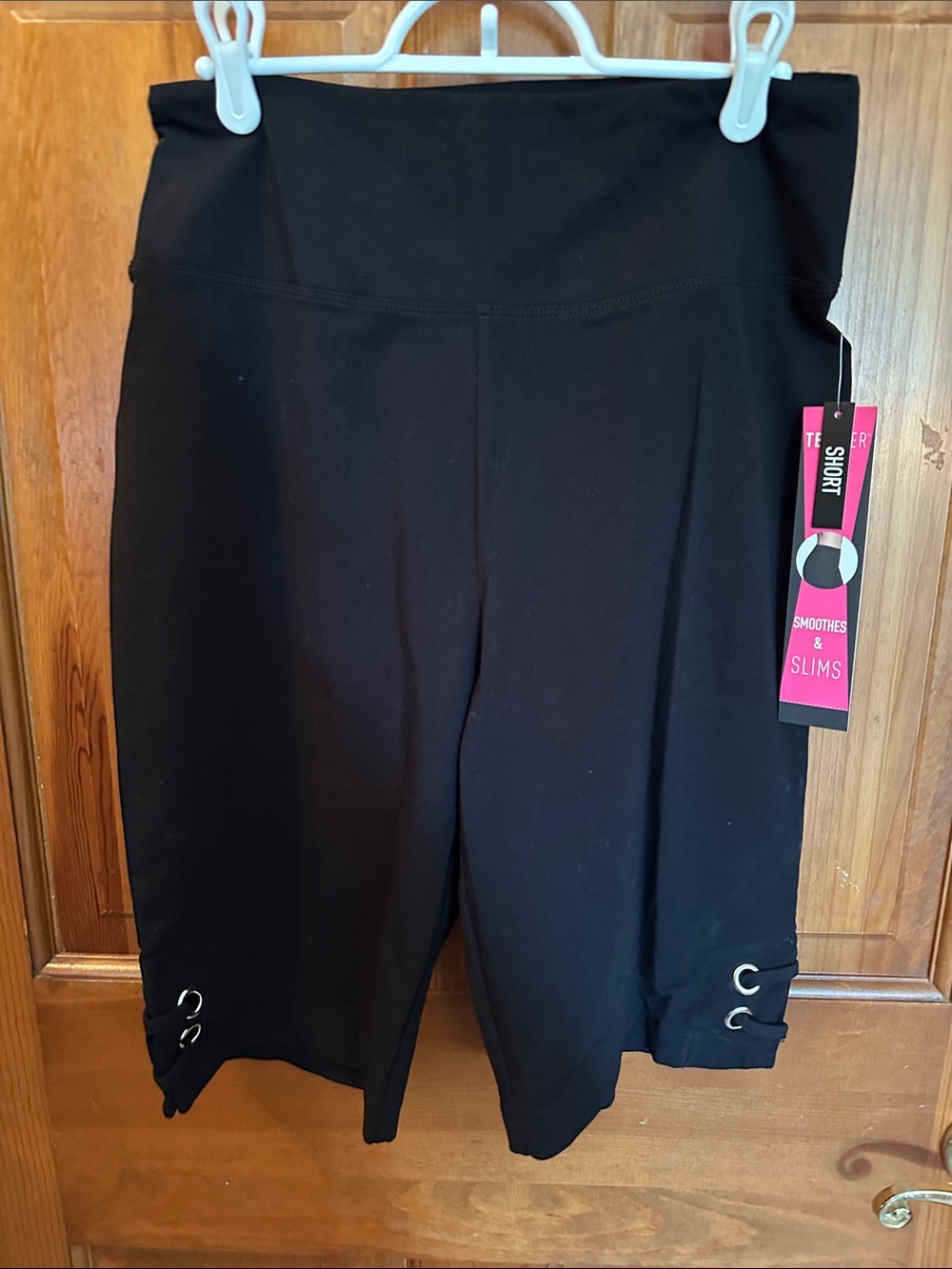 High-Waist Black Bermudas with Grommet Hem - Smoothes & Slims